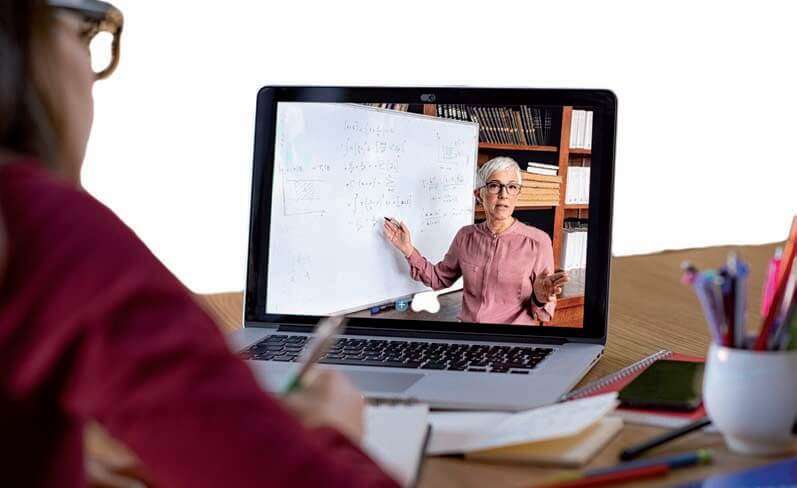 smart computer lezioni a distanza scuola