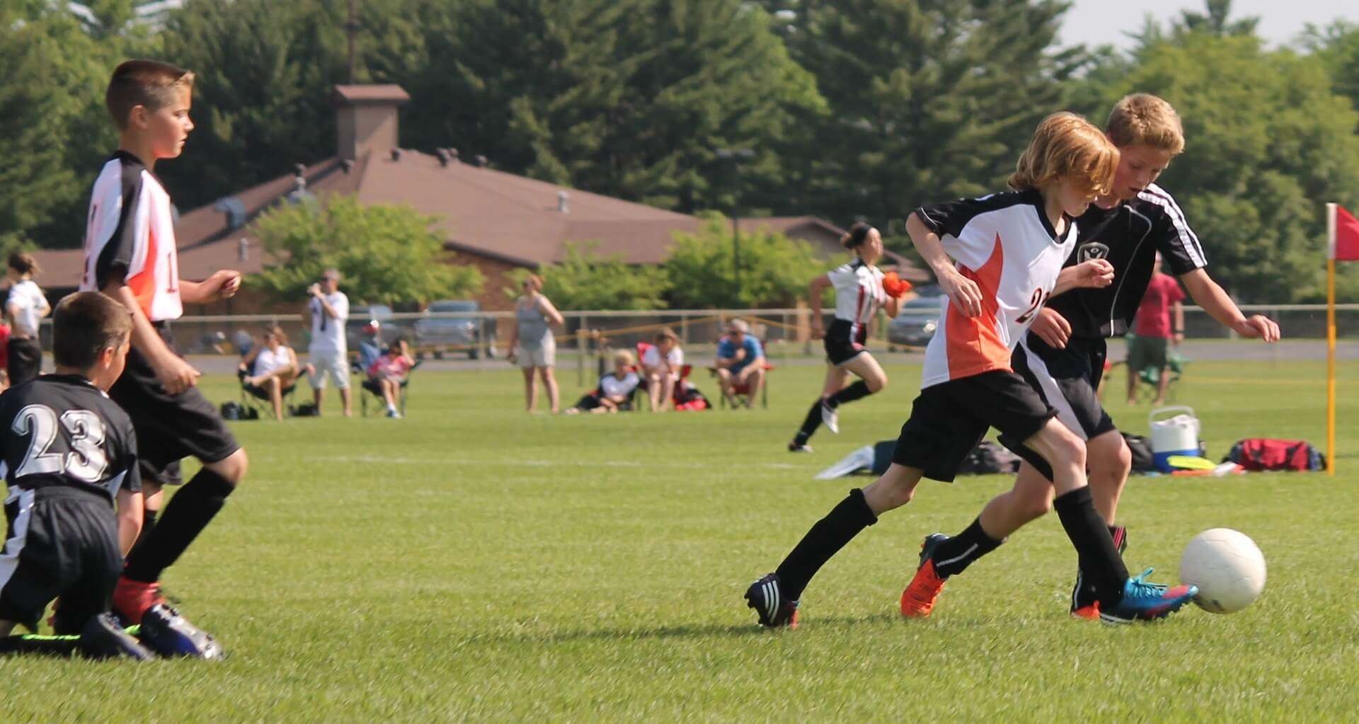 calcio sport bambini giovani associazioni società sportive
