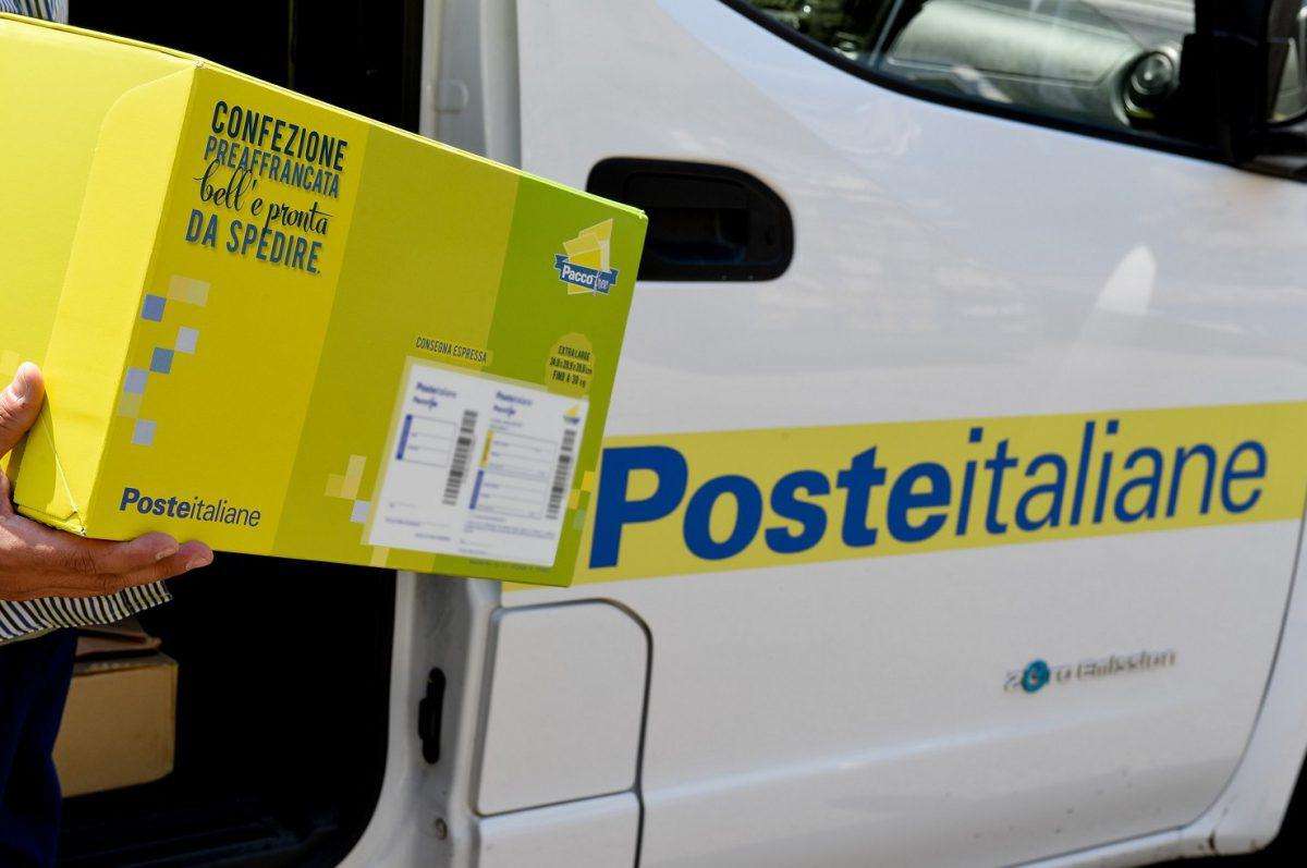 pacco postale