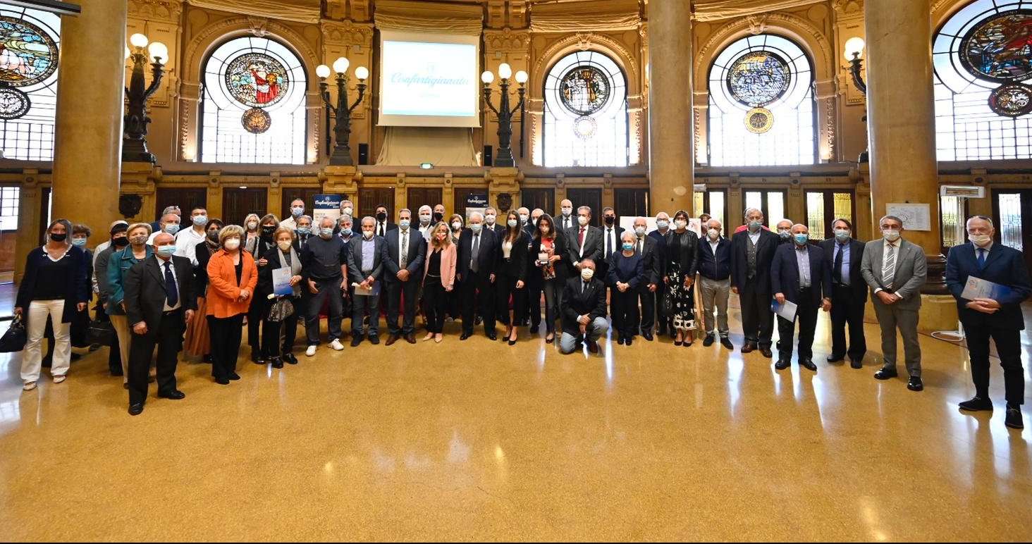 Foto di gruppo 75 anni confartigianato