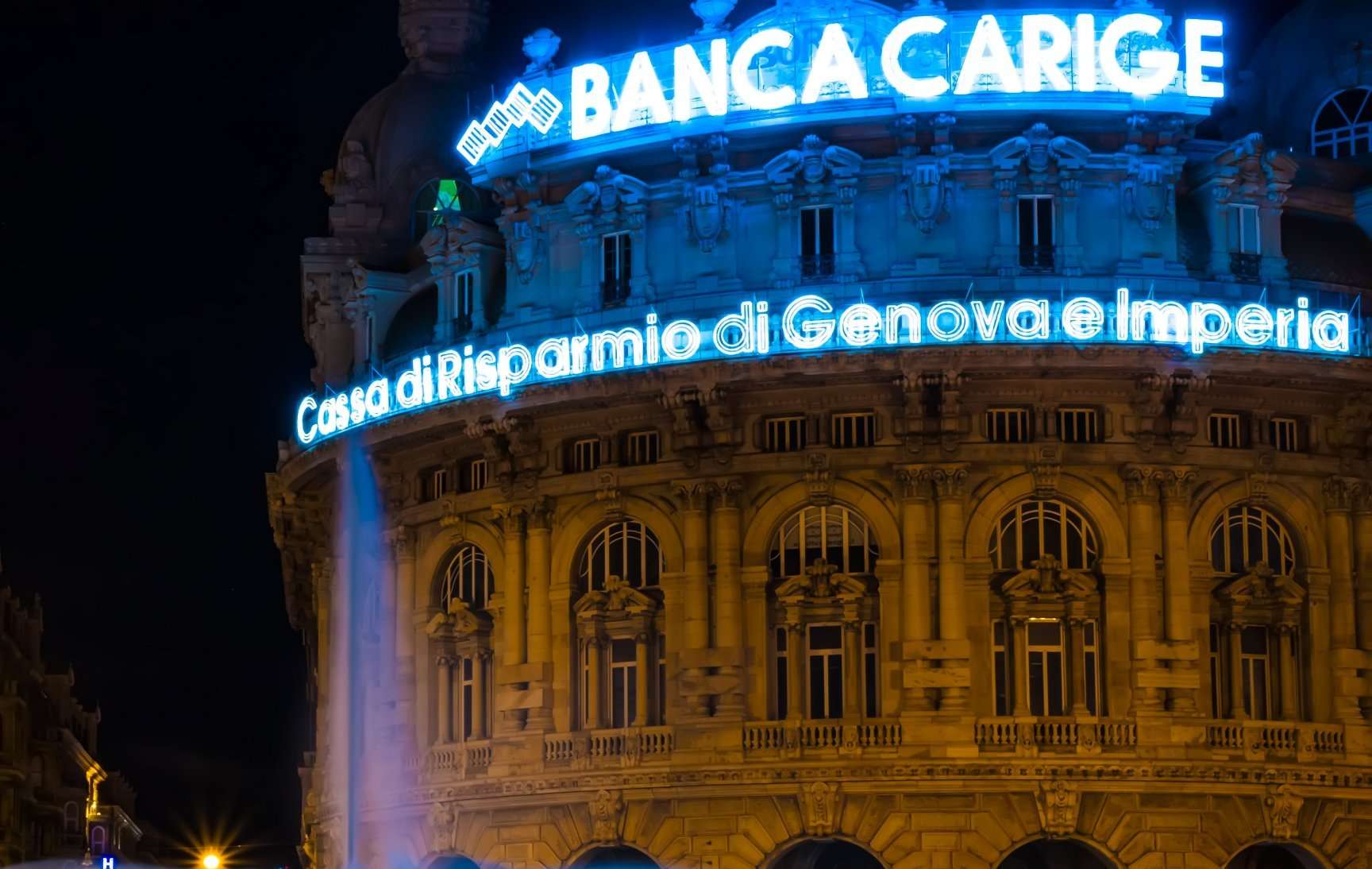 banca carige notturna 2