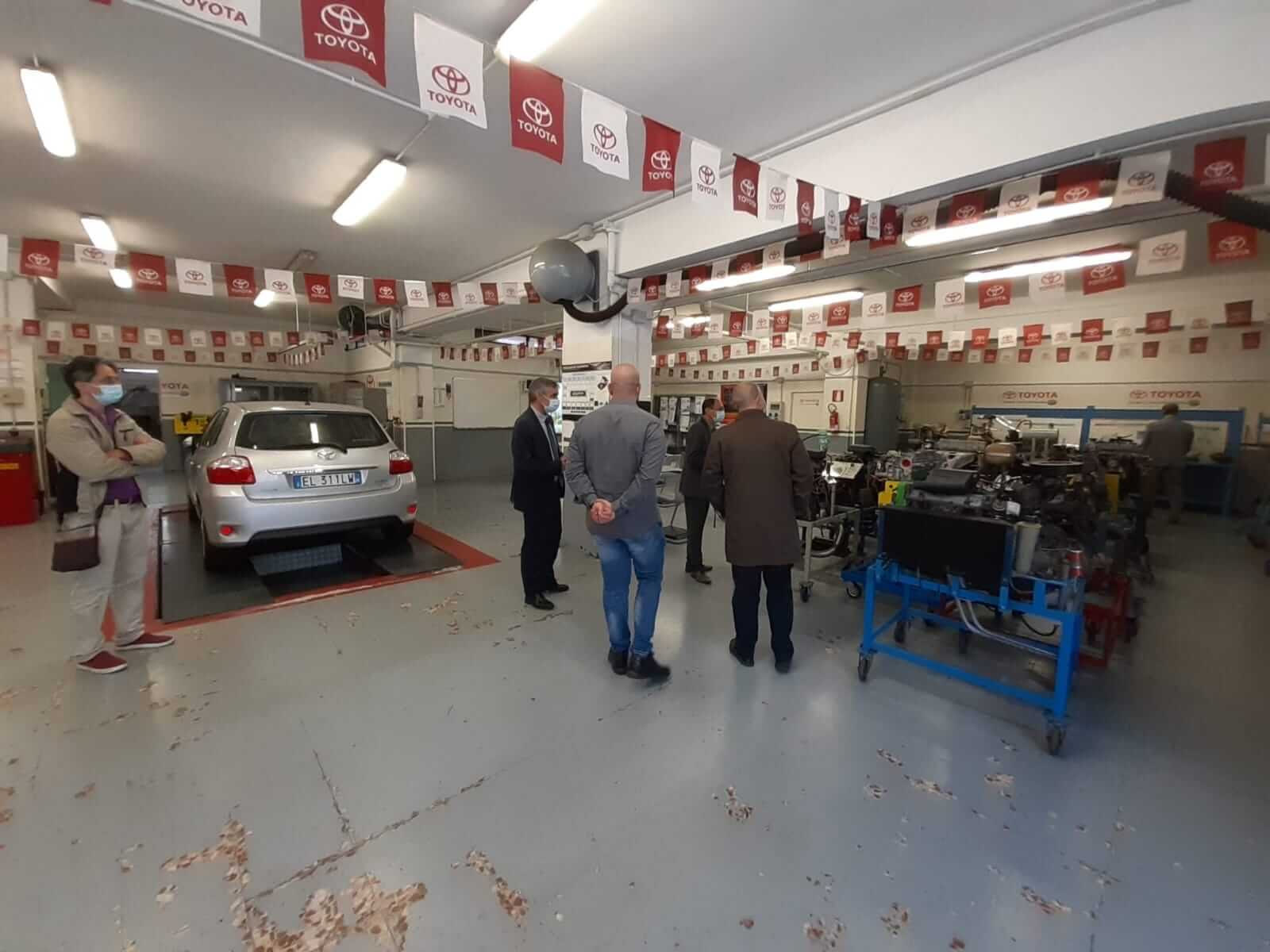 laboratorio istituto marconi meccanica
