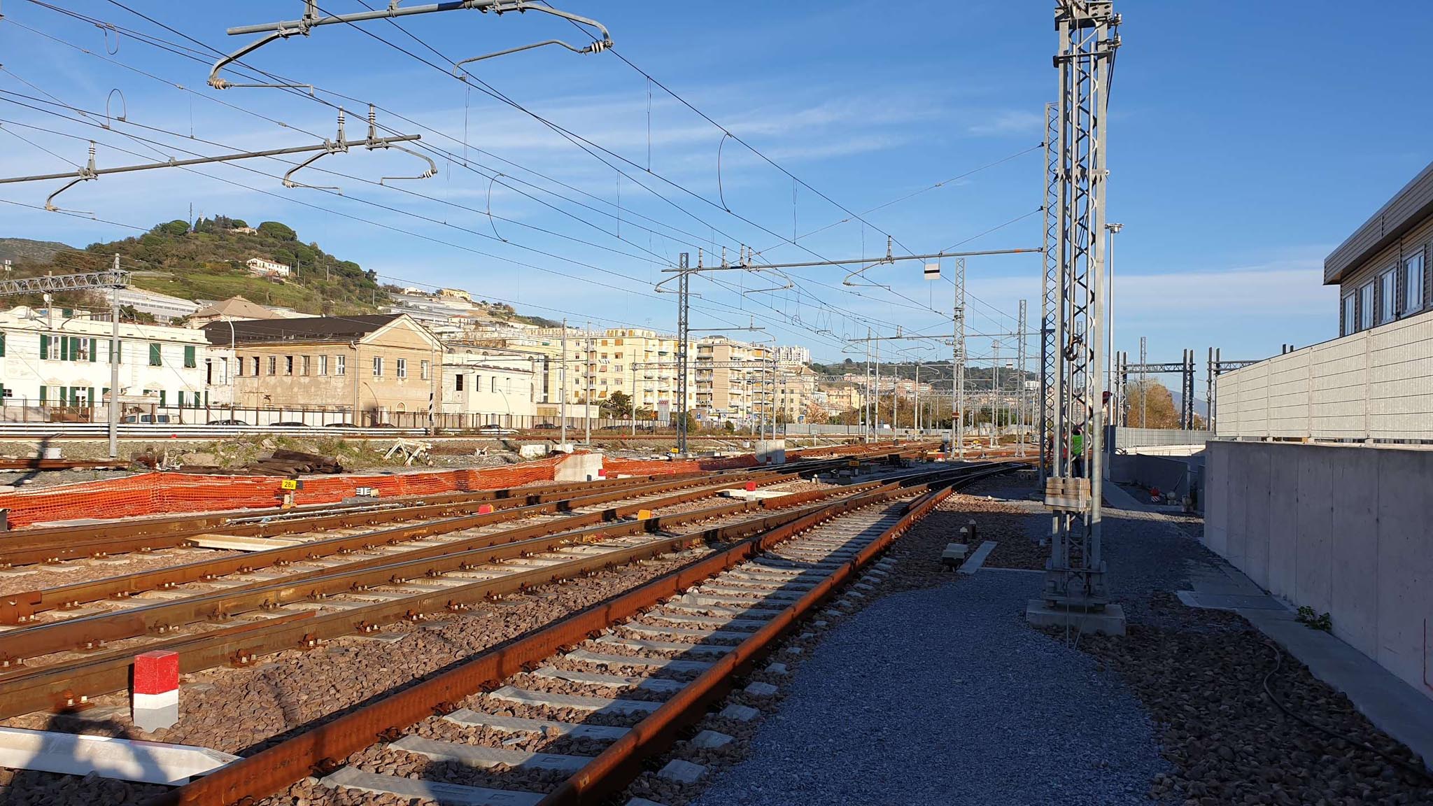 binari genova pra ferrovia rfi