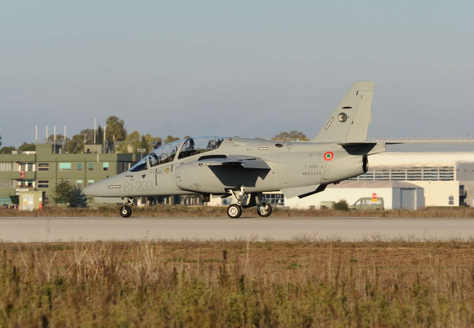 leonardo aeroplani aeronautica militare