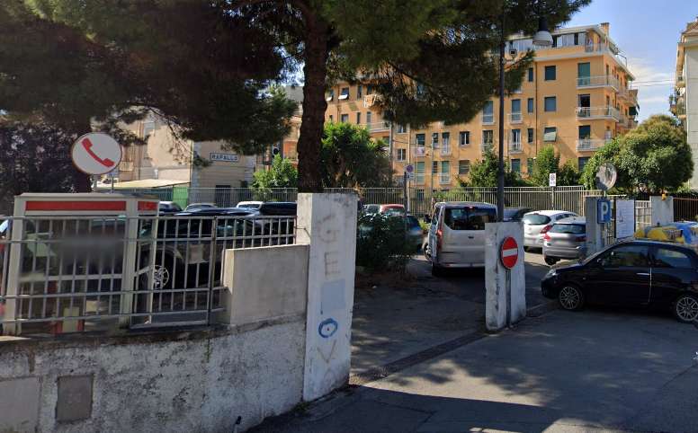 parcheggio via betti