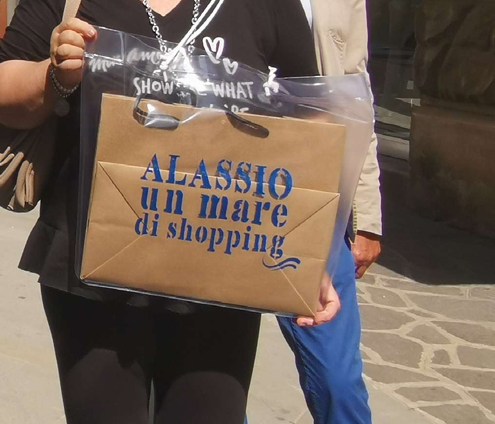Shopping bag