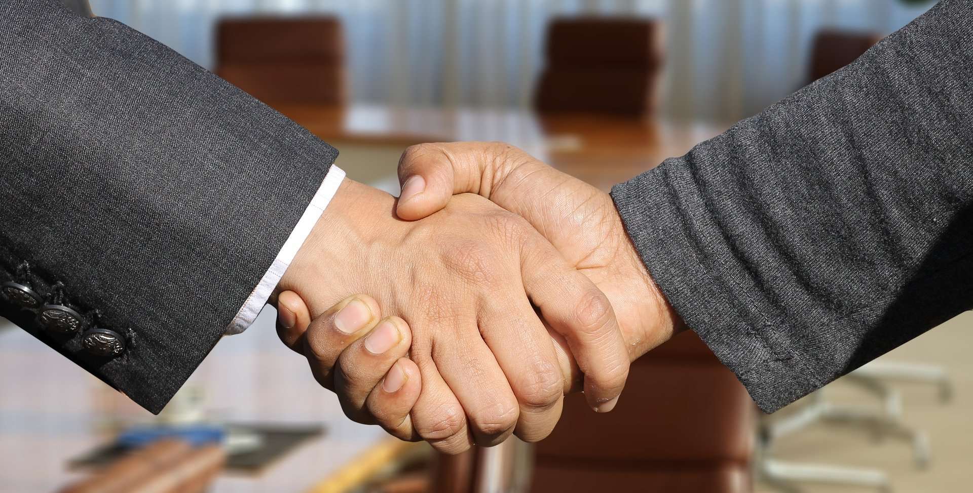 accordo stretta di mano intesa