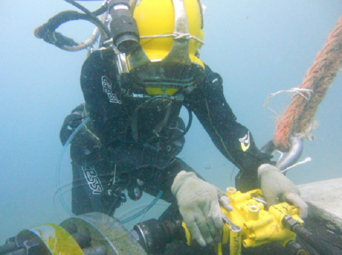 diver subacqueo