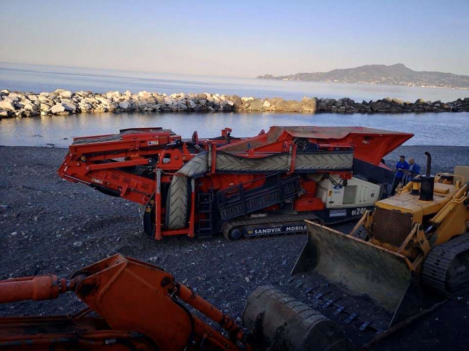 Vagliatura sabbia spiaggia spiagge