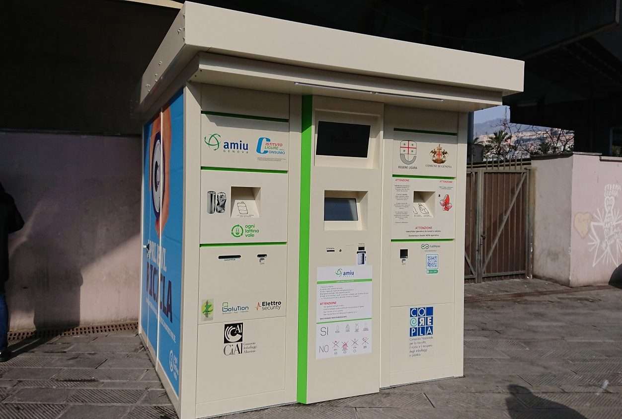 ecocompattatore amiu raccolta differenziata 2