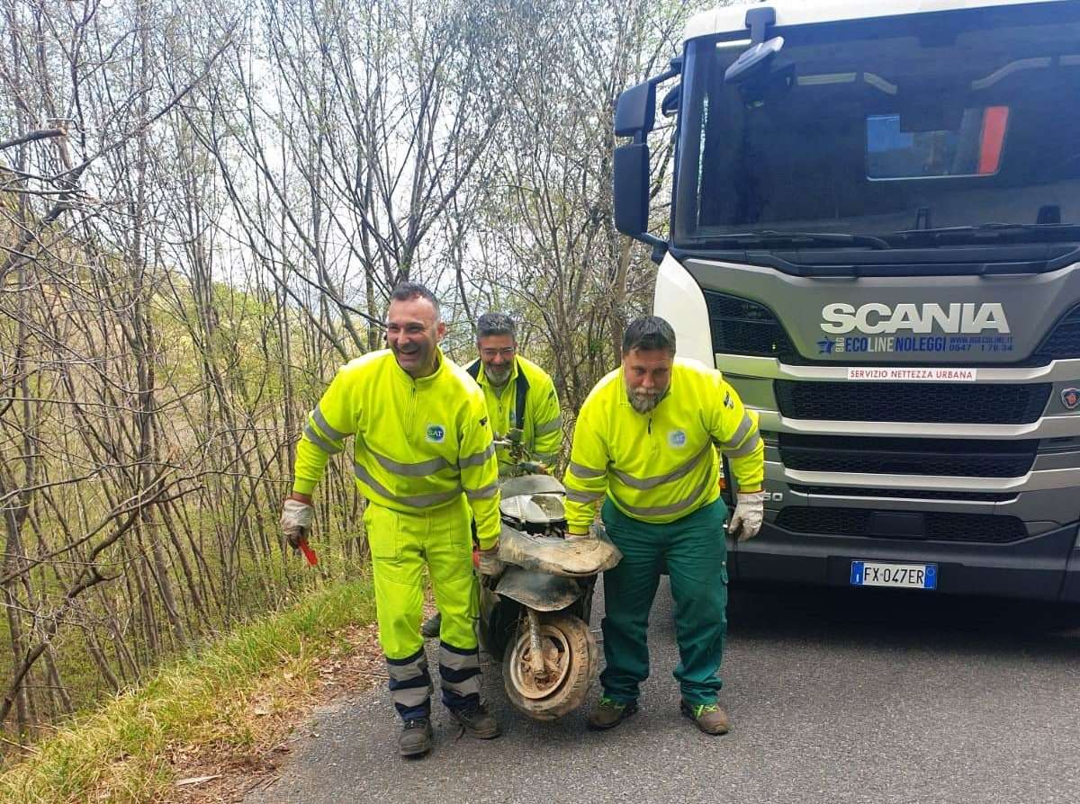 rifiuti abbandonati 1