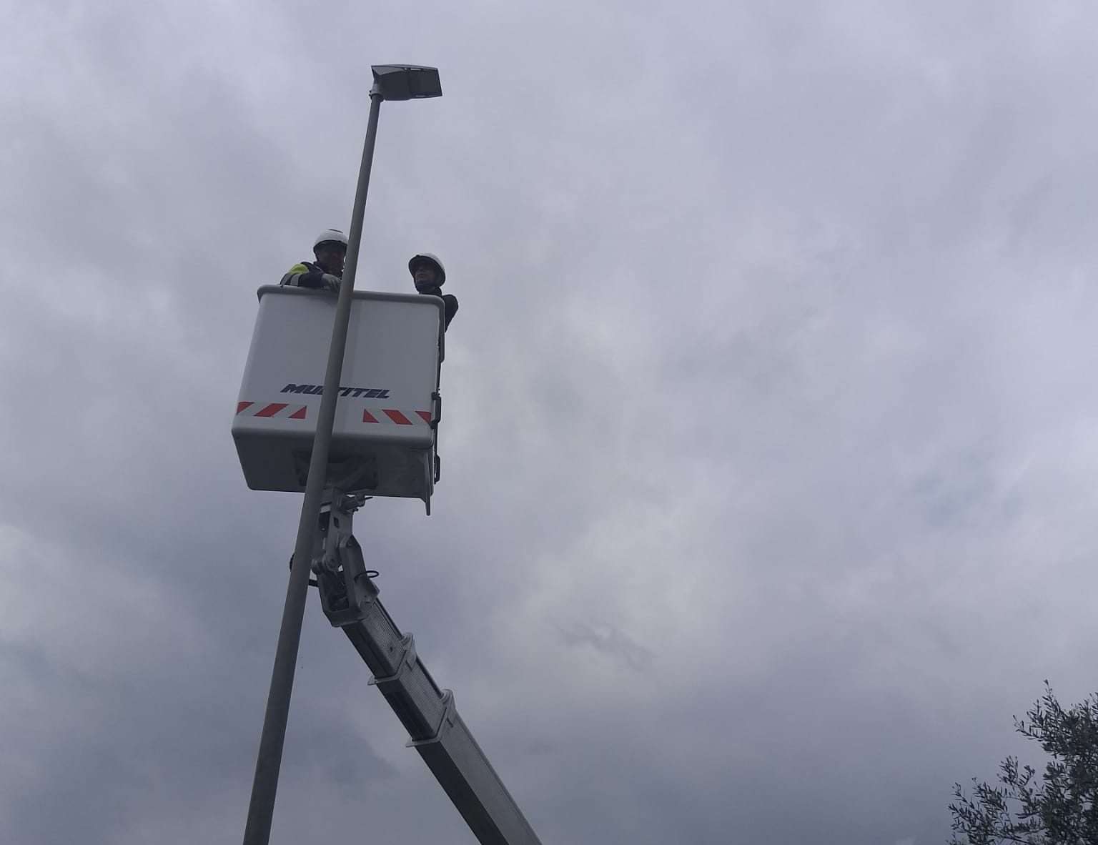 Sostituzione corpi illuminanti albenga luci led illuminazione