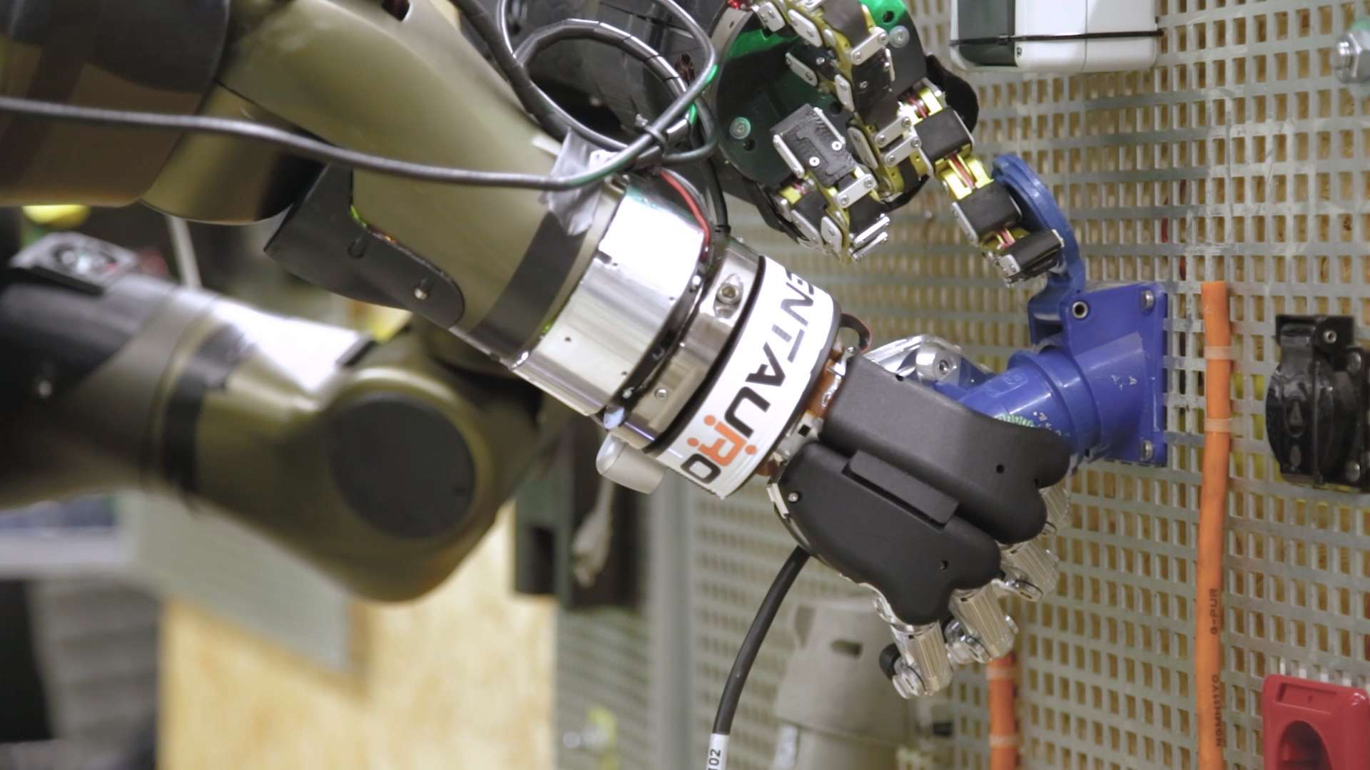 dettaglio del robot Centauro sviluppato da IIT