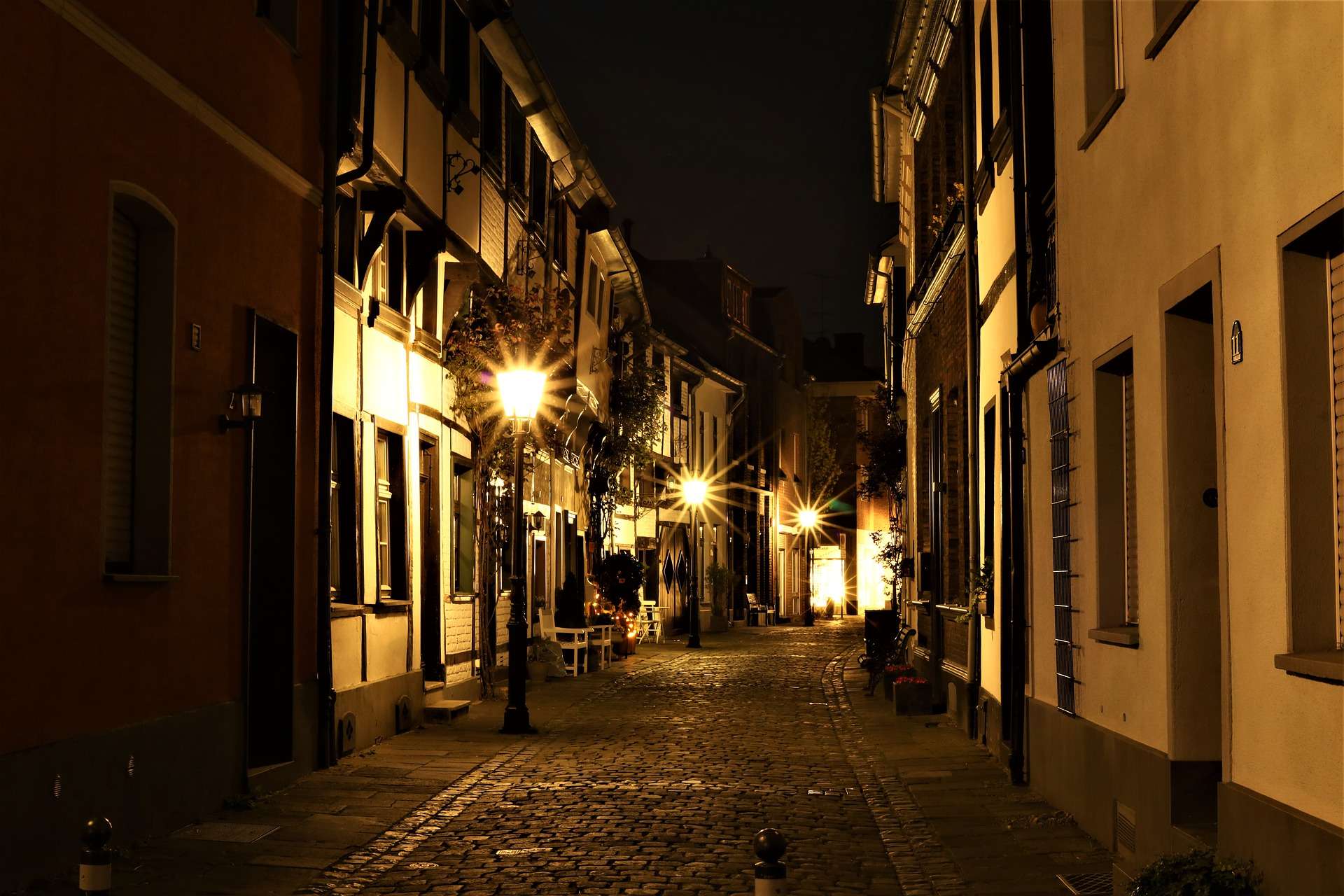 città notte covid coprifuoco