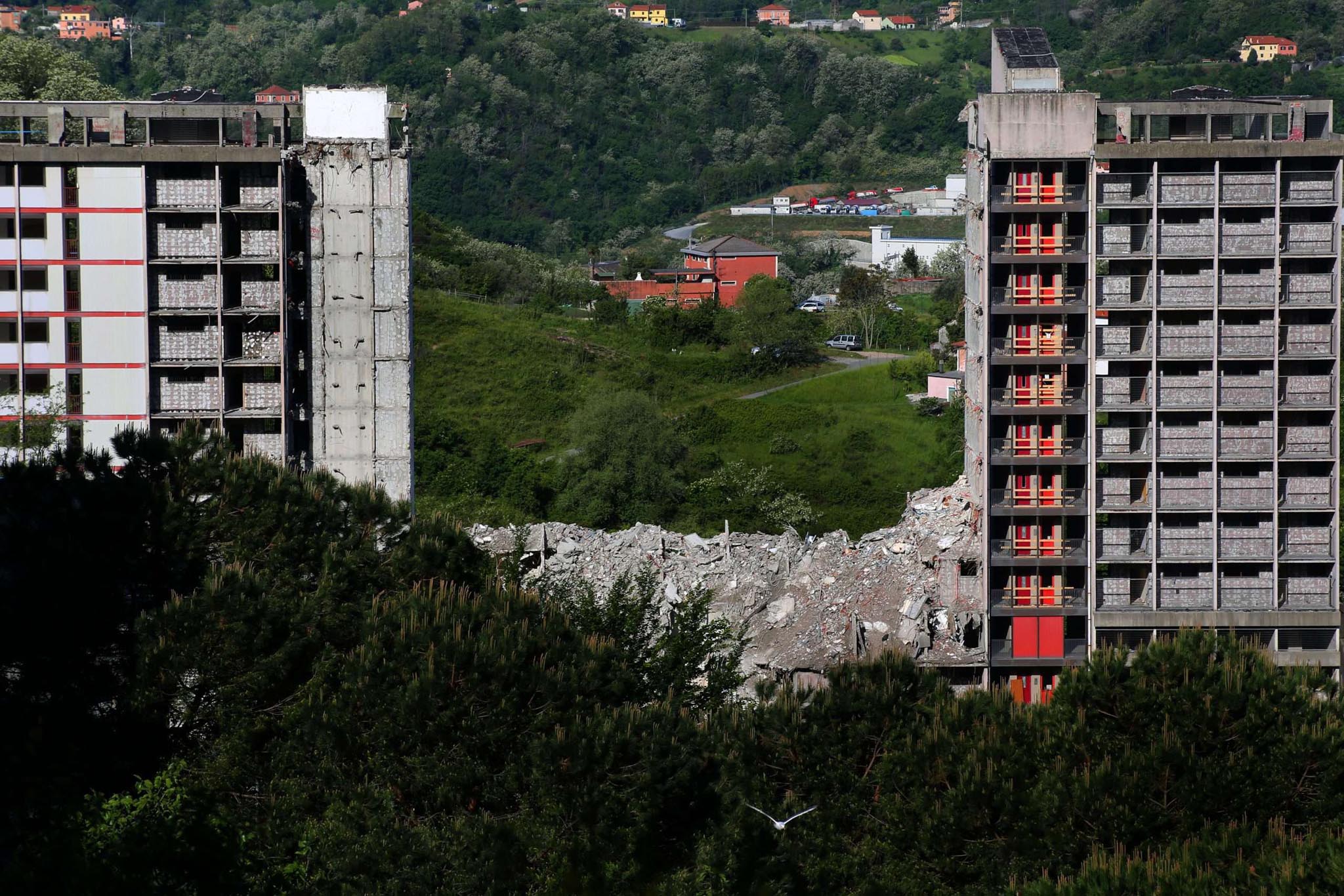 Demolizione Diga di Begato – Genova