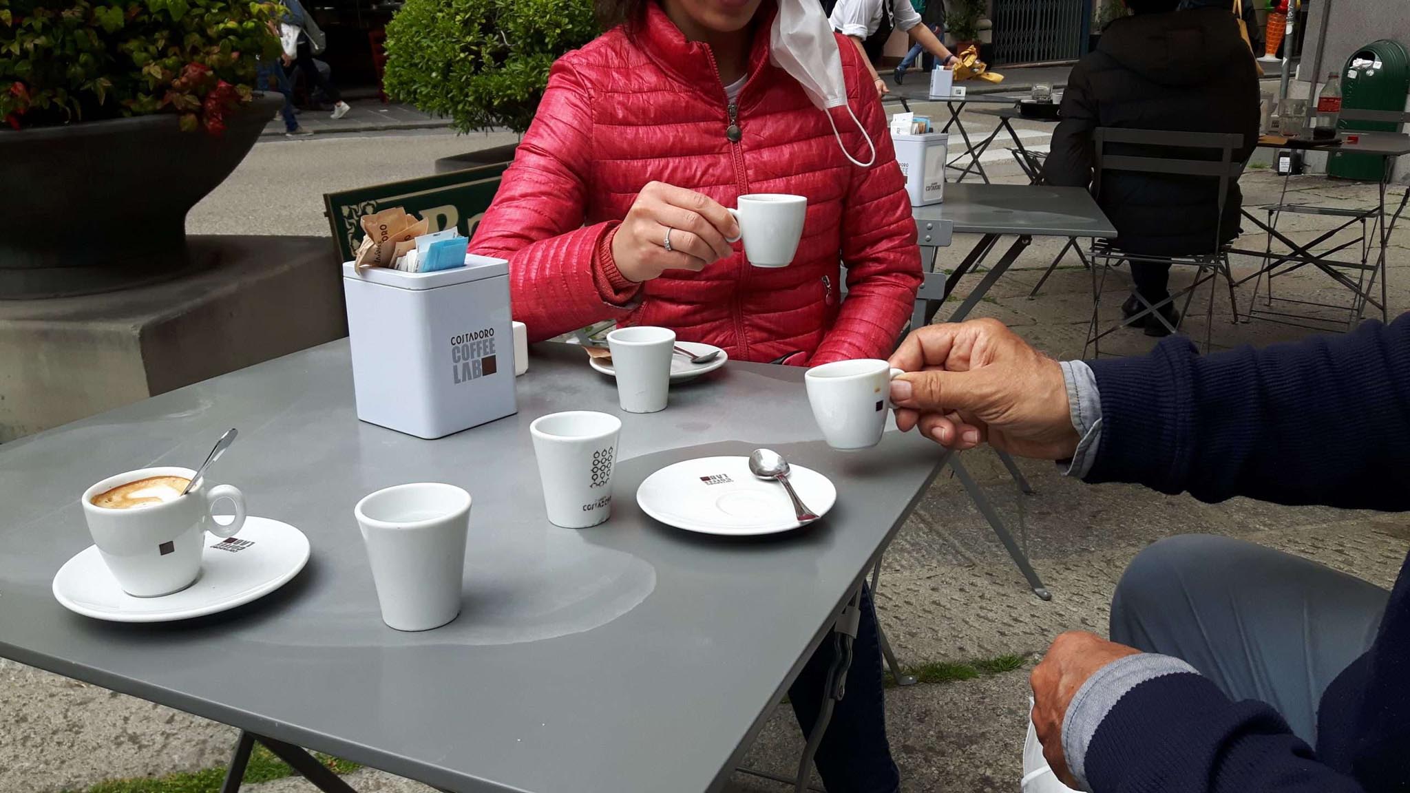 caffè, tavolini, dehors, bar