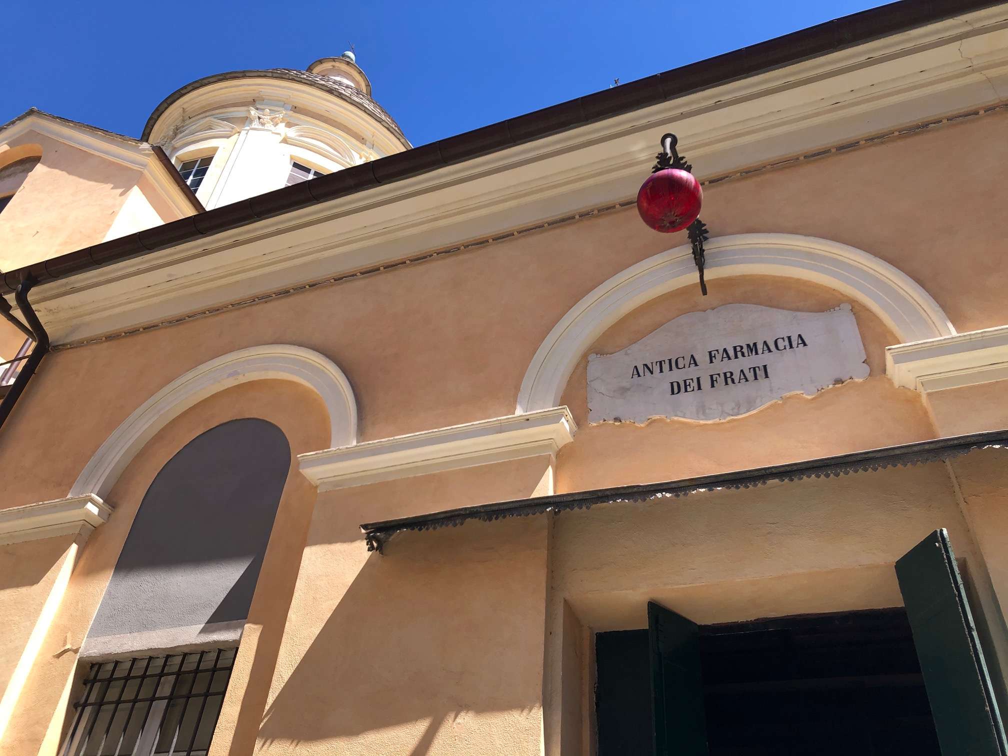antica farmacia dei frati chiavari