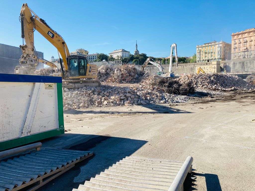 ruspa demolizione padiglione D