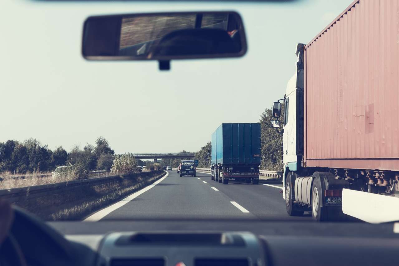 tir autostrada trasporti camion