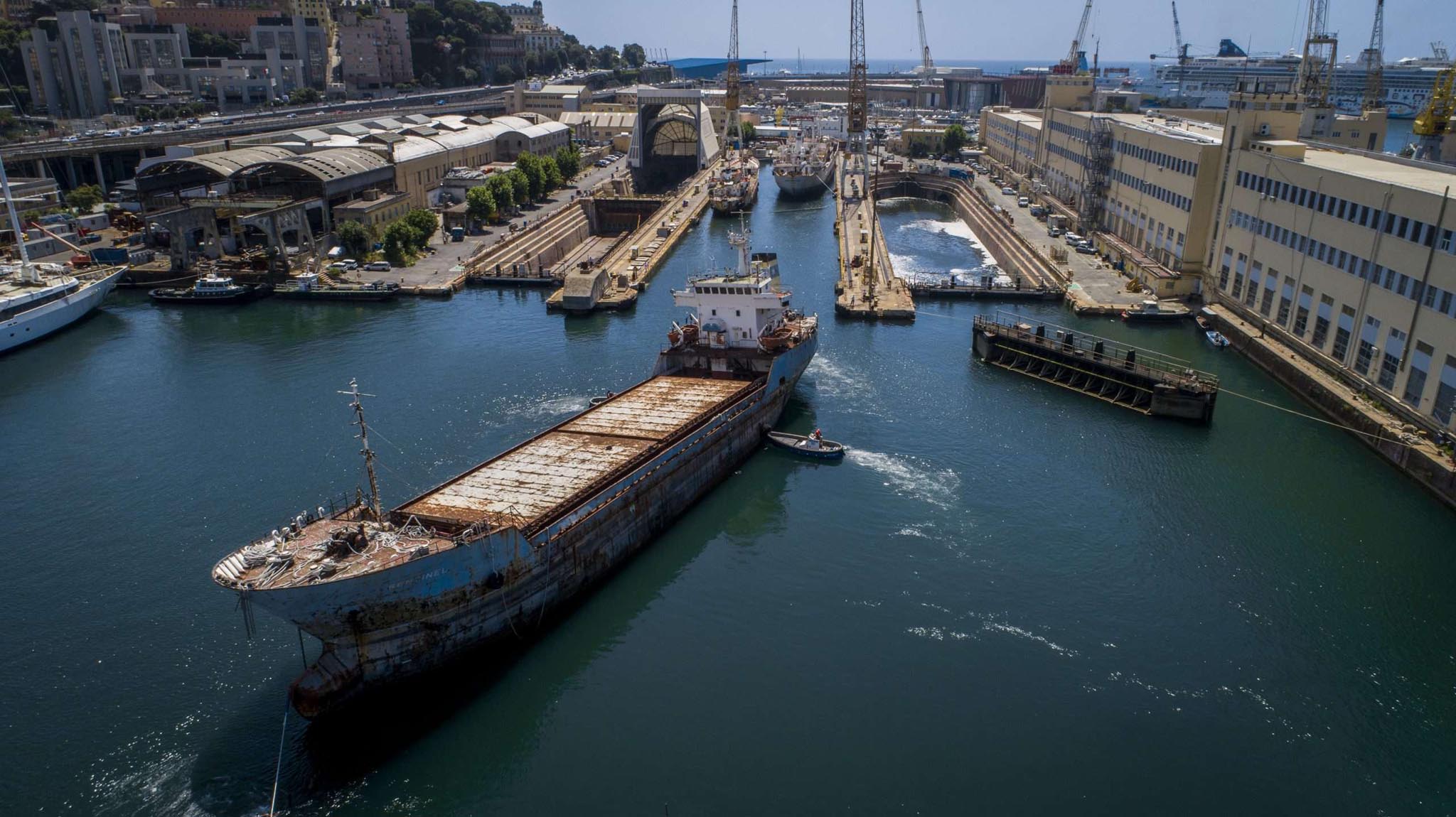 Theodoros Sentinel MarGrande riparazioni navali