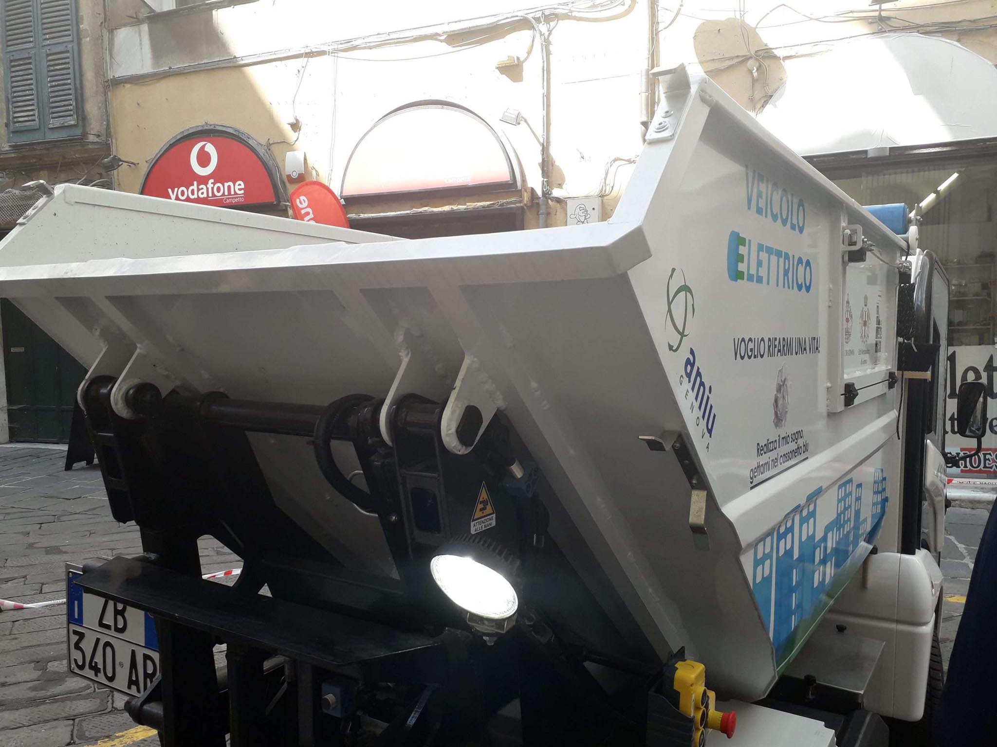 mezzo elettrico amiu
