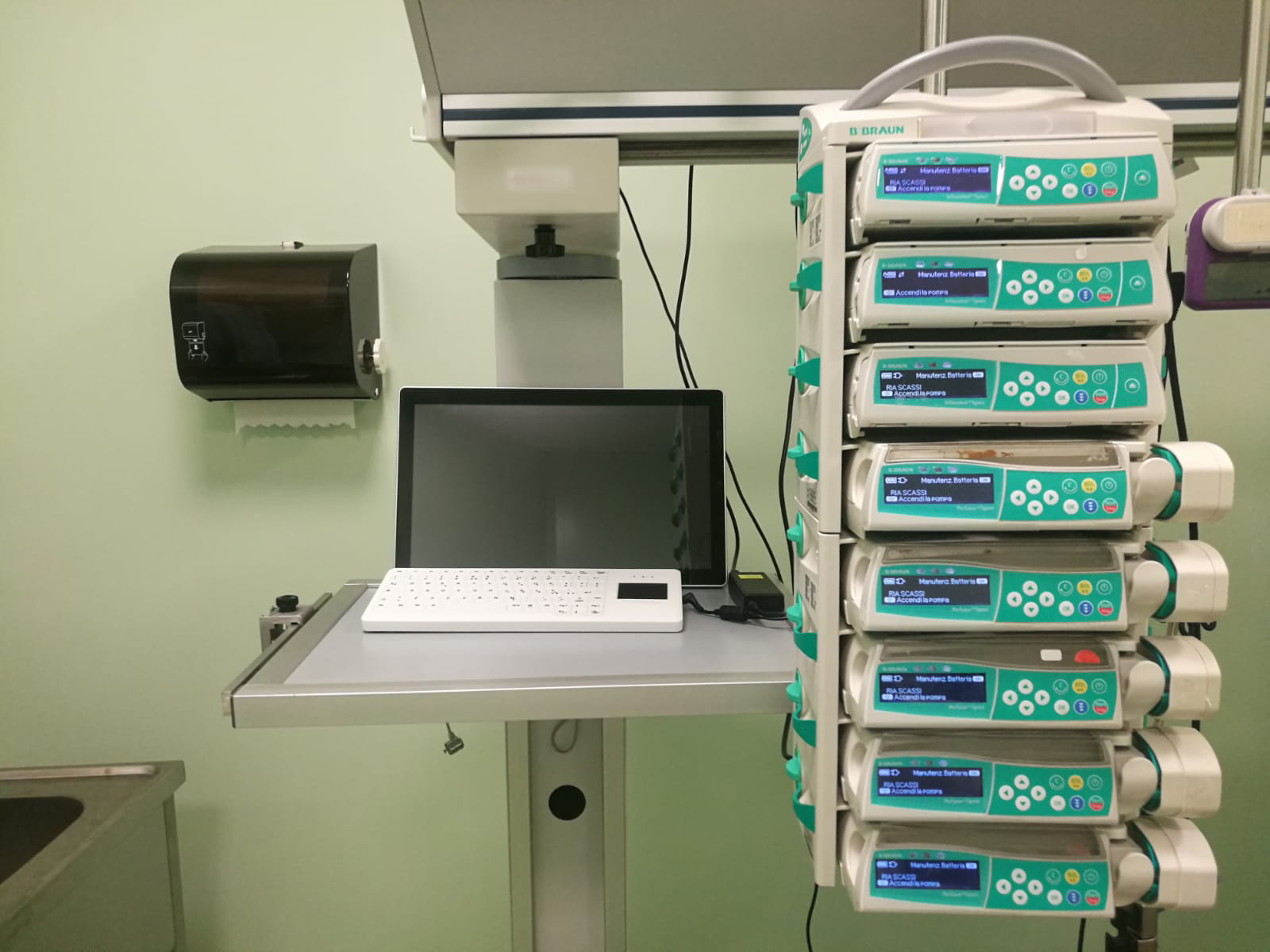 AVO_donazione_pc_rianimazione2