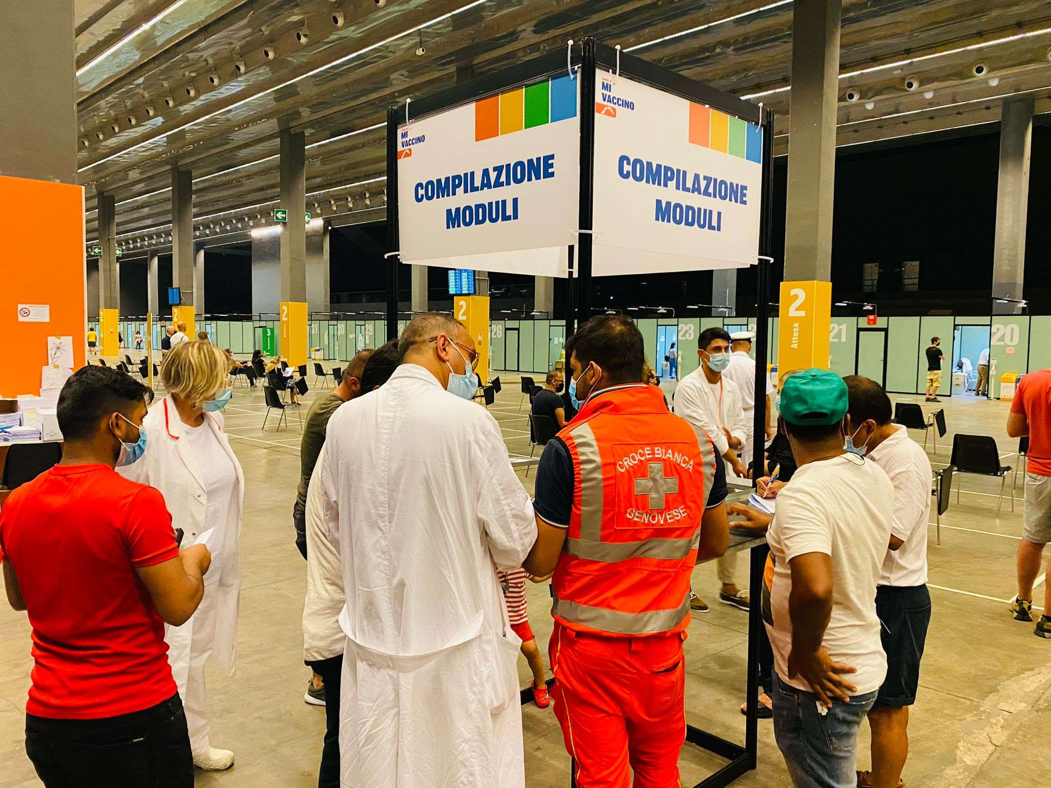 open night vaccino vaccini hub fiera