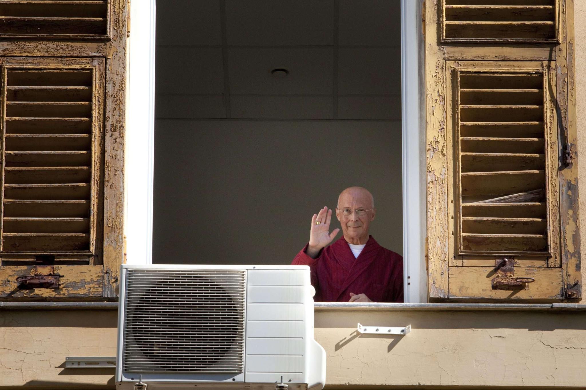 foto cardinale Angelo Bagnasco