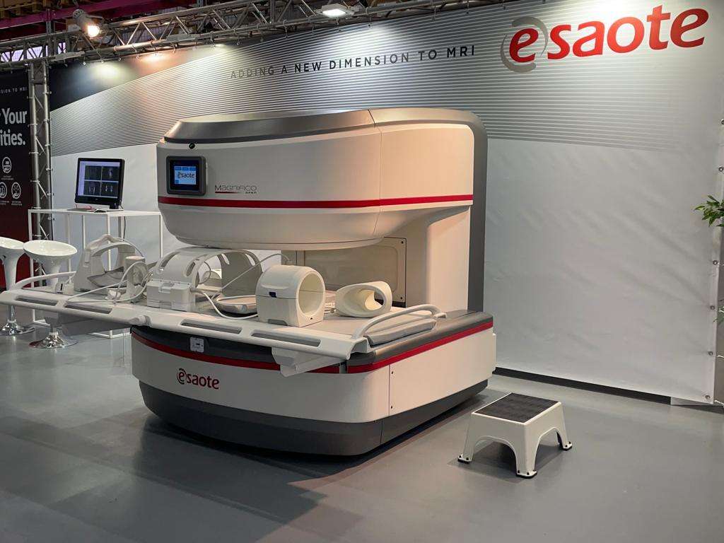 Esaote Magnifico Open_2 _ 081021