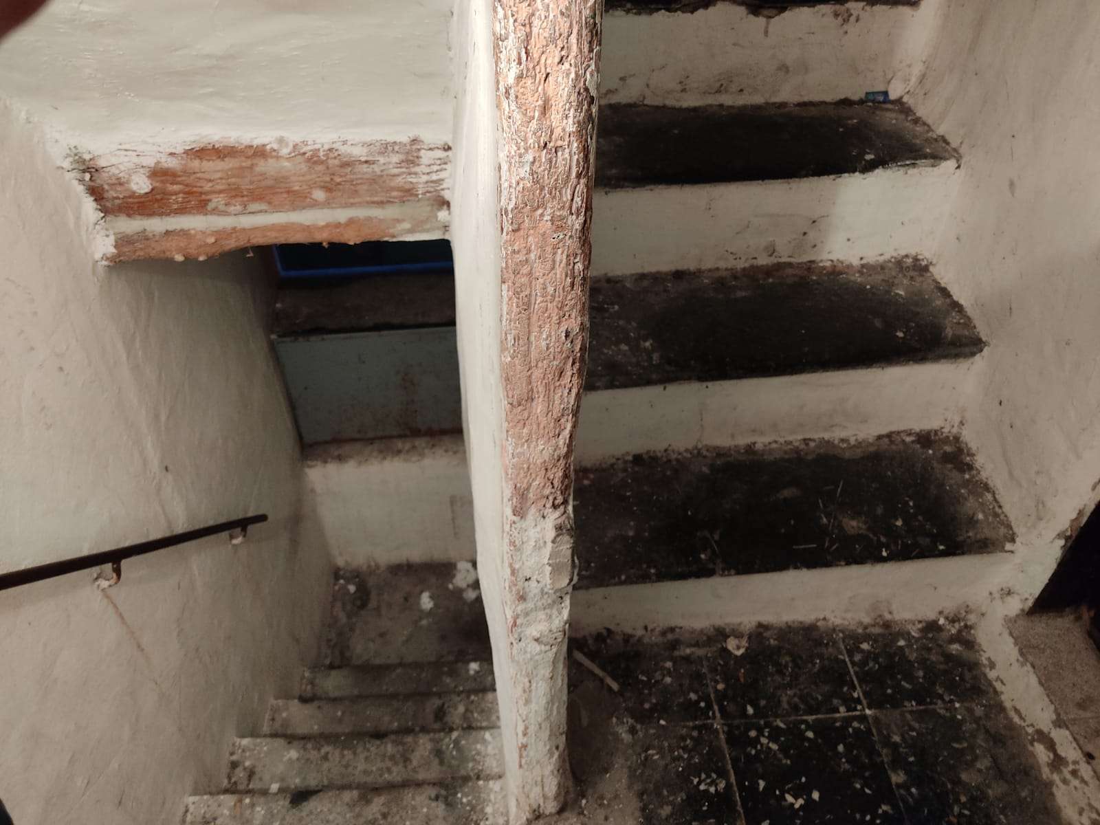 immobili vico adorno e croce bianca (5)