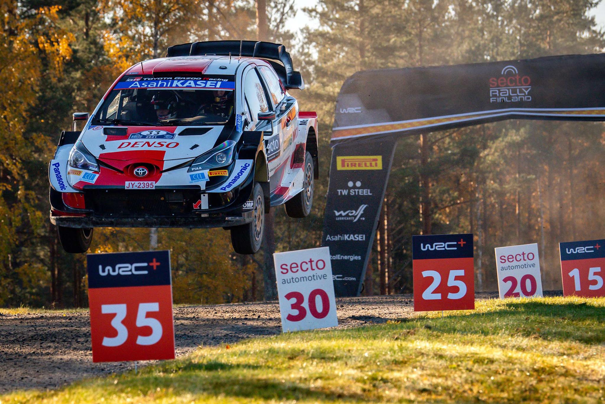 omp racing force toyota 2