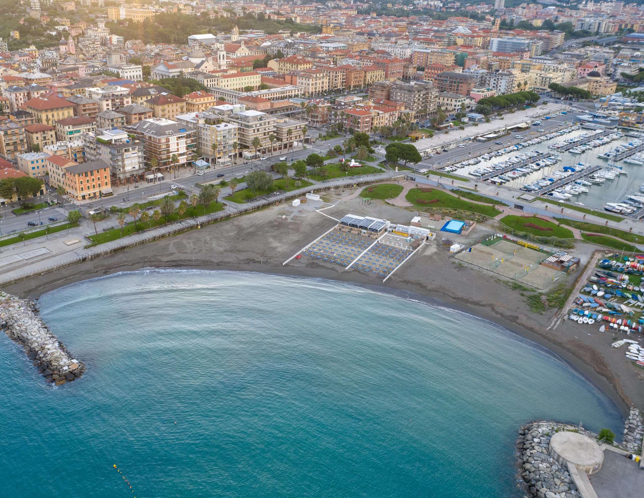 spiaggetta porto chiavari