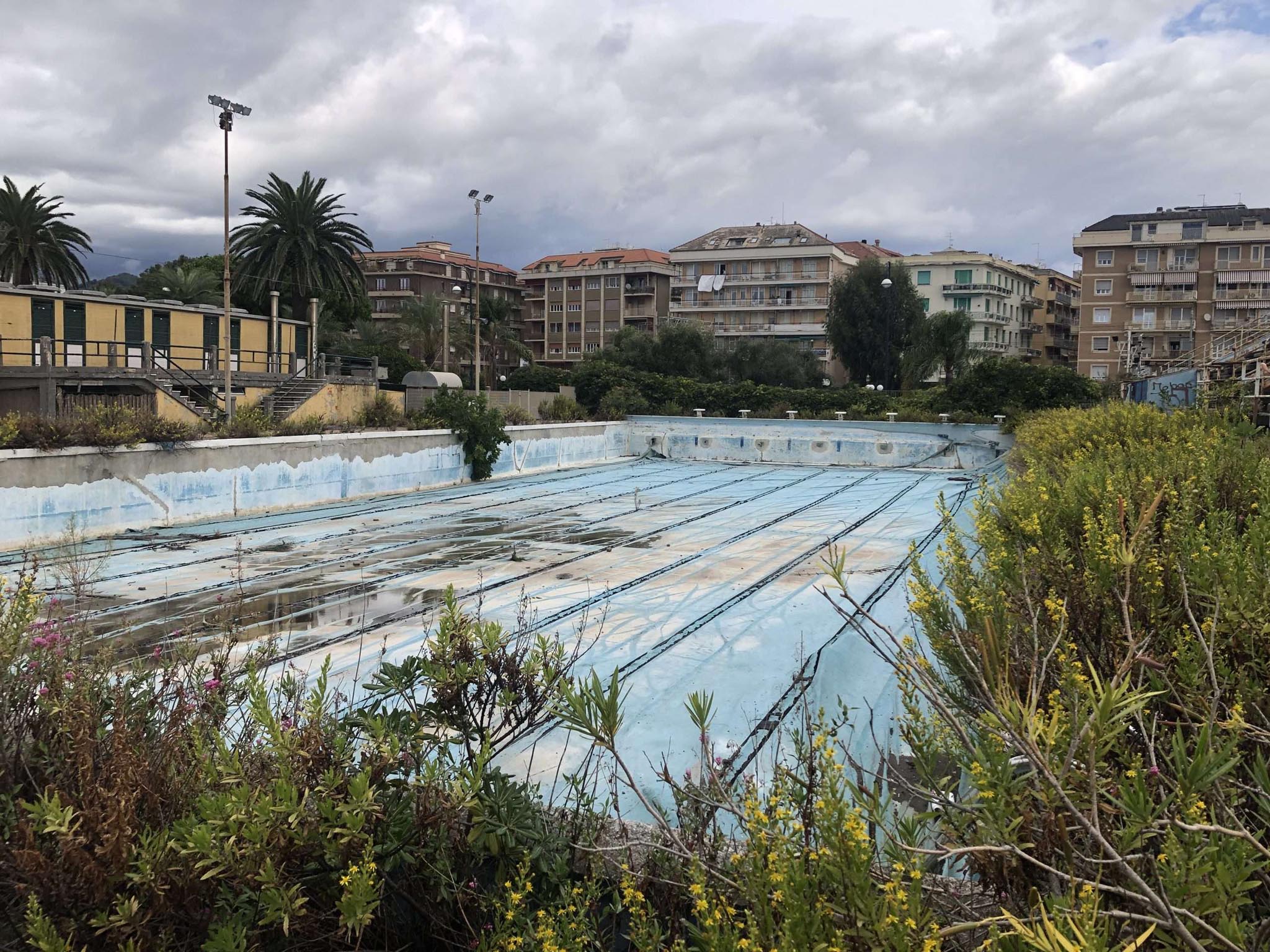 piscina chiavari