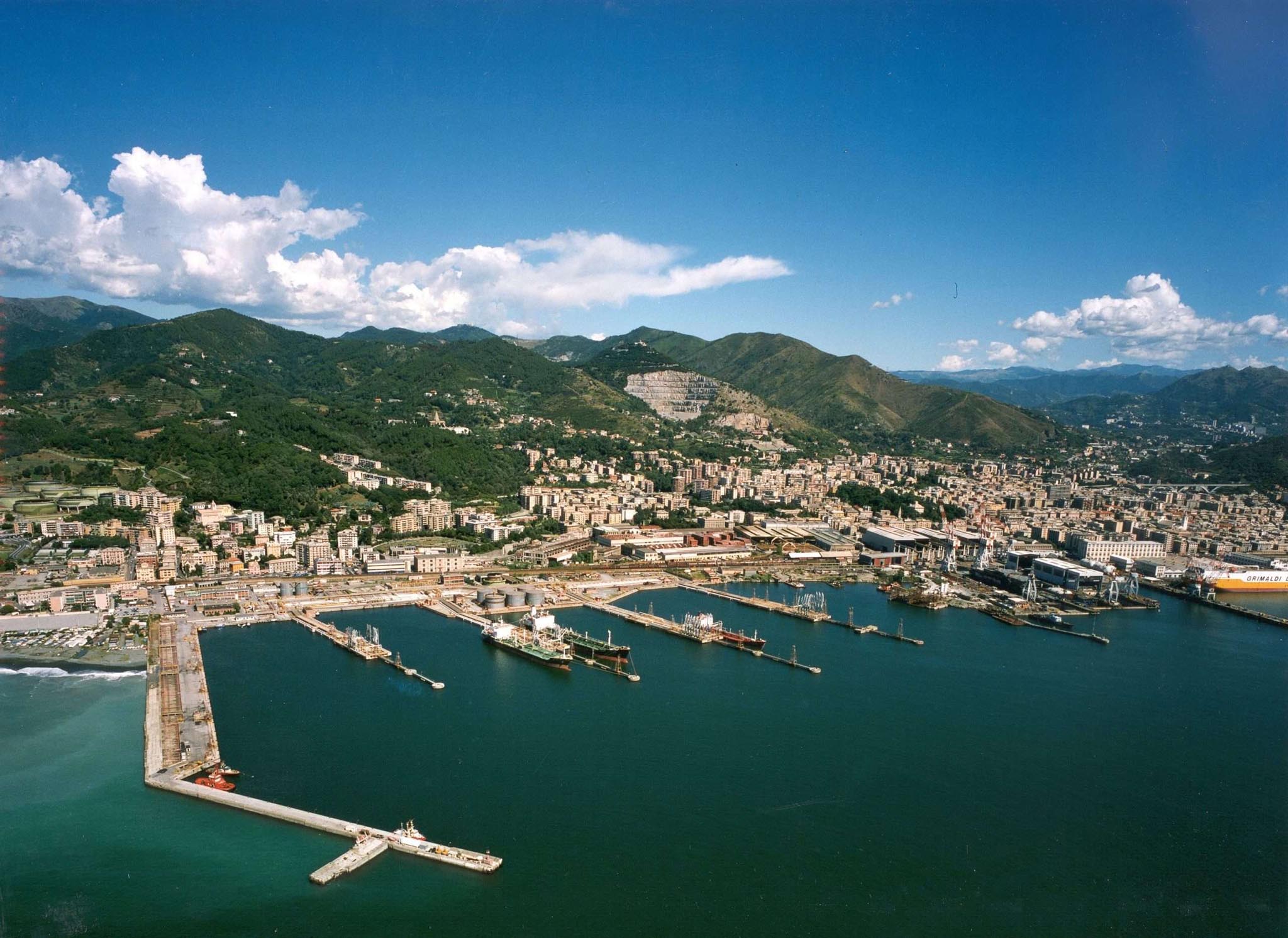 porto petroli_panoramica da sud