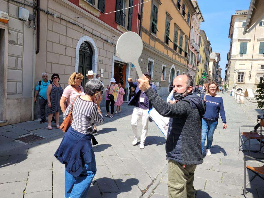 turisti sarzana