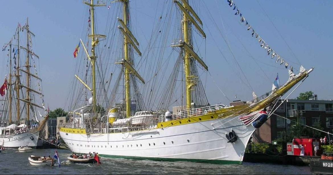 Mircea_at_SAIL_Amsterdam_2005
