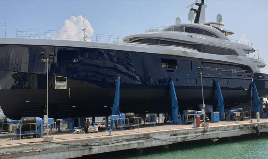 yacht de wave