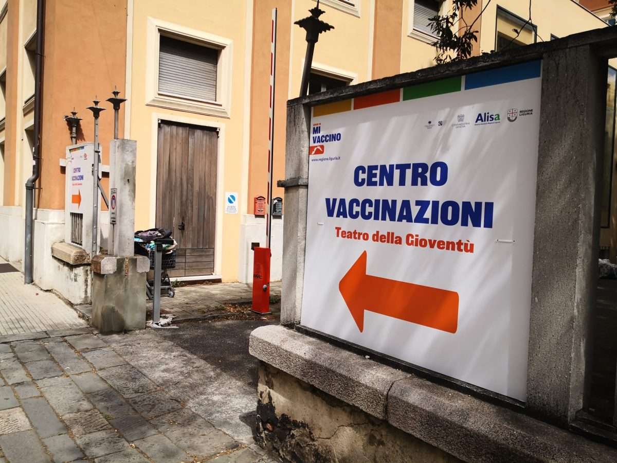 Hub vaccini Teatro_1