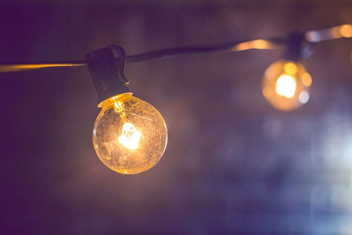light-bulb-gcb345af62_1280