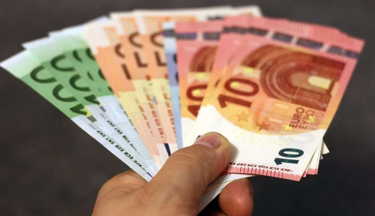 money-geba2de8f6_1280