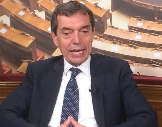 Franco Vazio – Parlamento