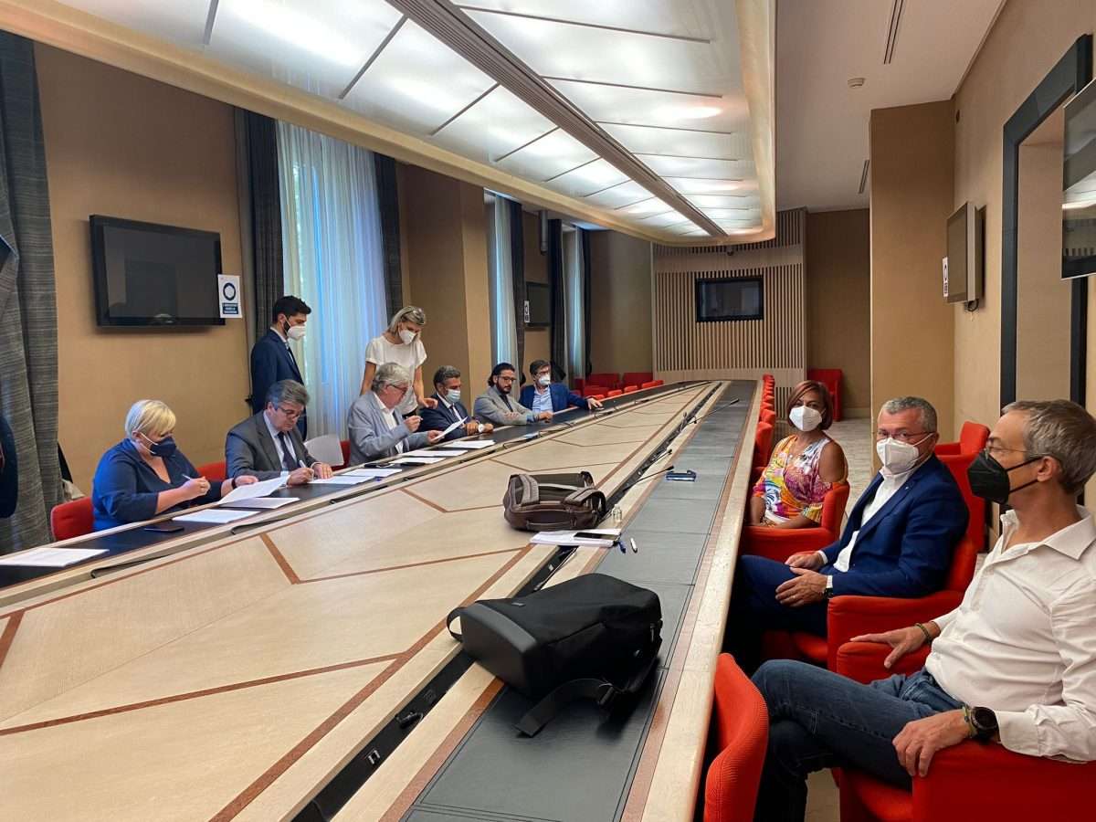 firma Ccnl_sociosanitario