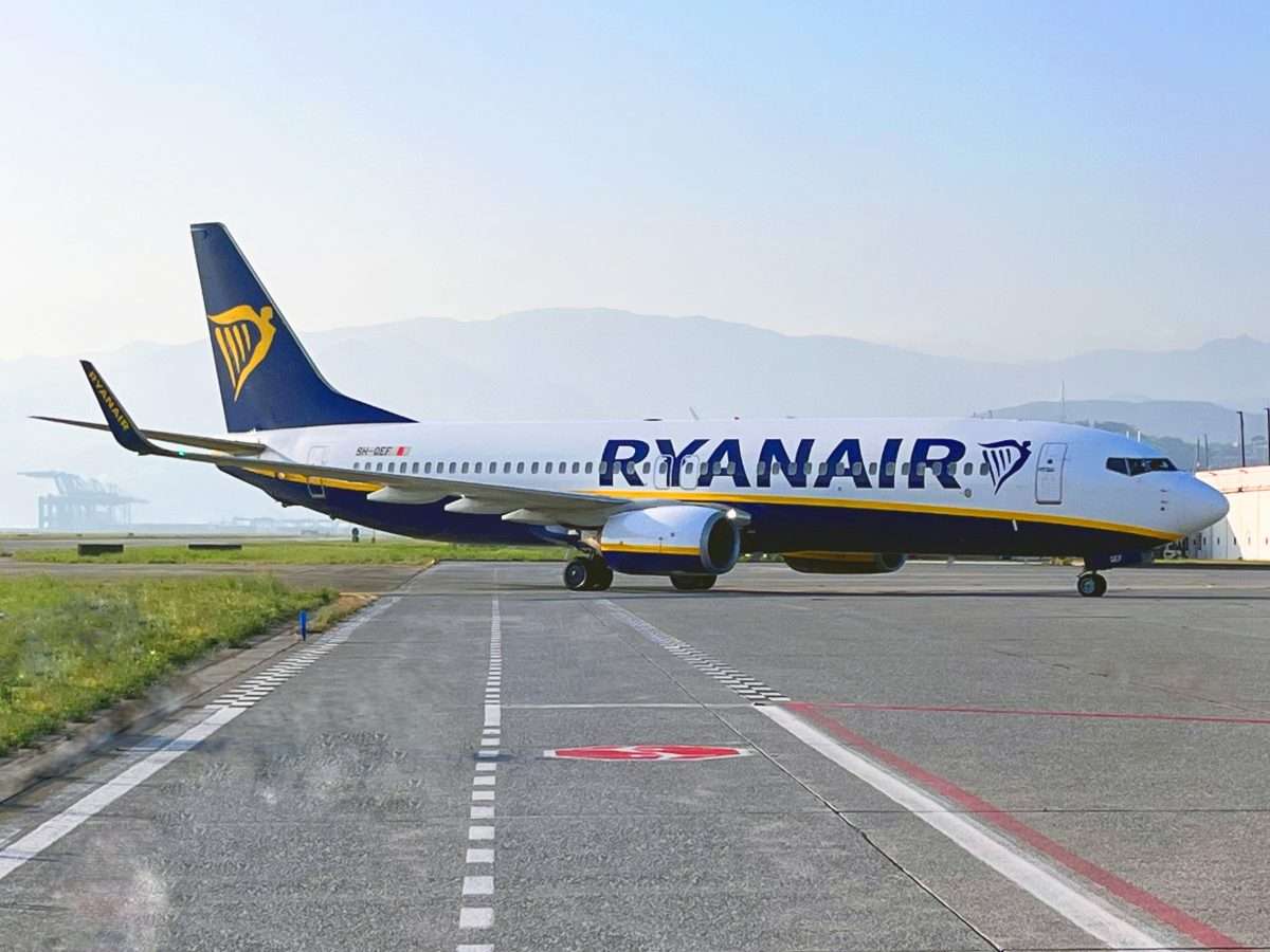 Ryanair a Genova (1).JPG