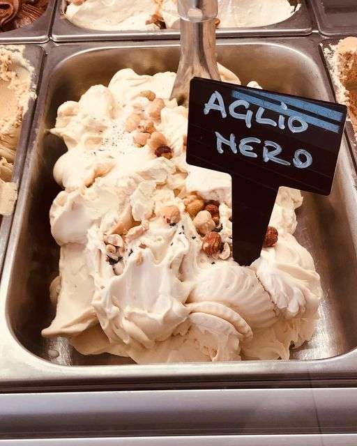aglio nero