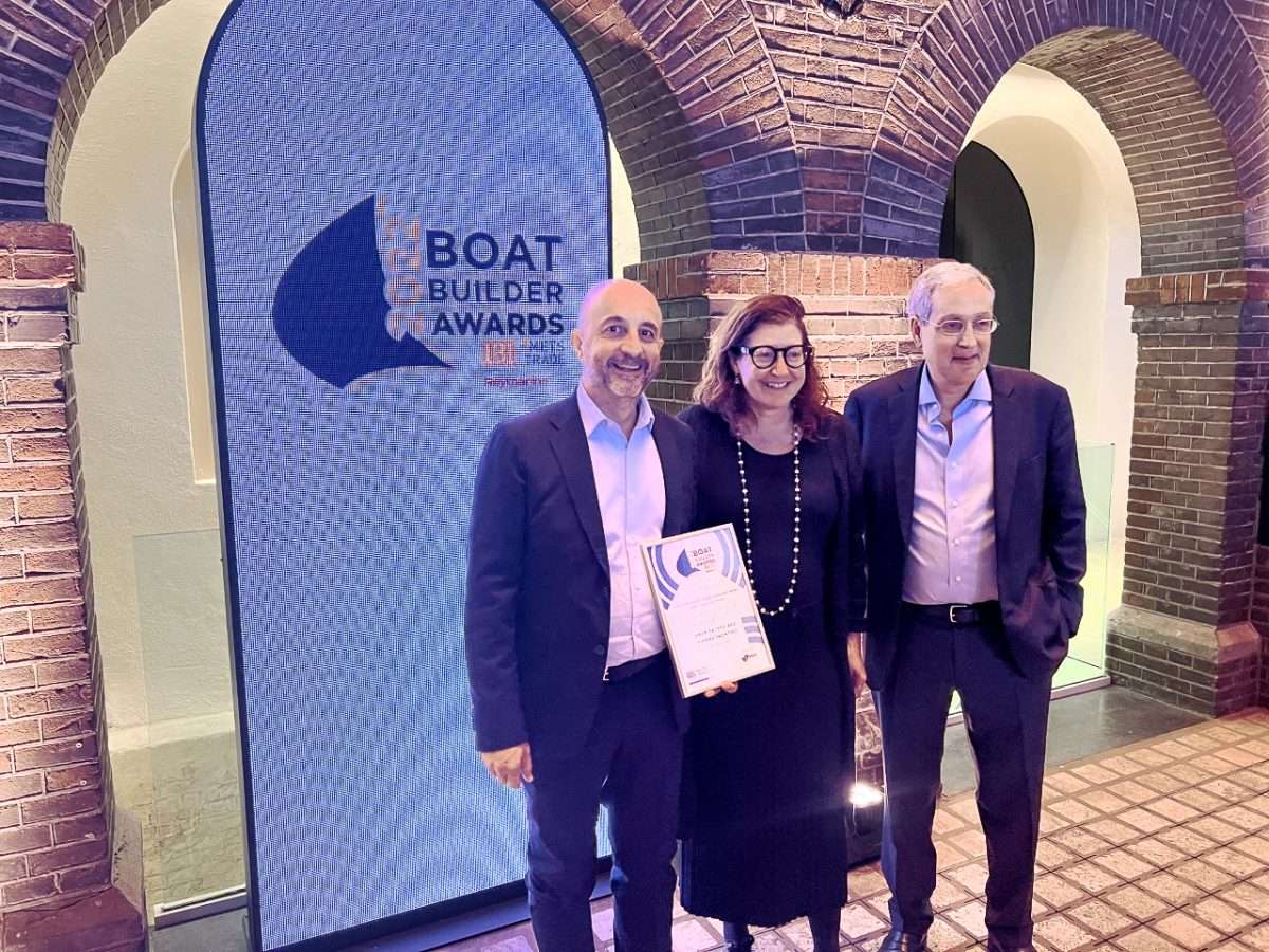 Simrad_Amer Yachts – Boat Builders Awards