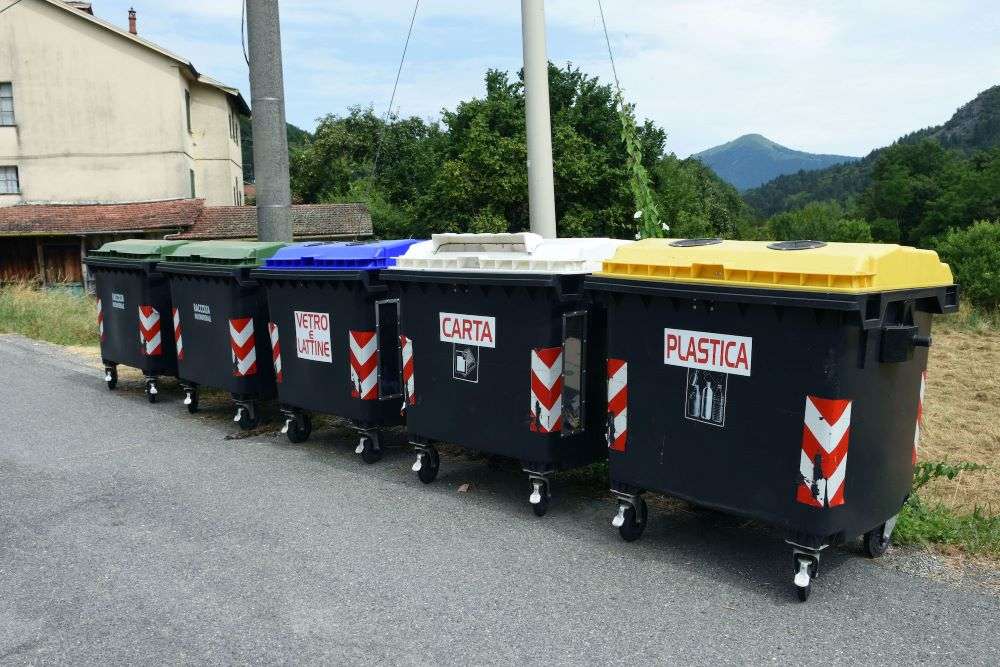contenitori raccolta differenziata