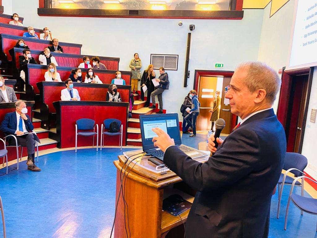 presentazione Angelo Ravelli