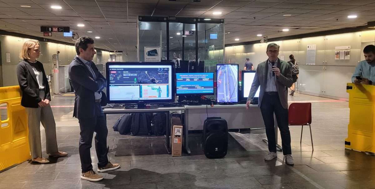 Presentazione More Than This e SmartStop-A sinistra Carlo Crovetto (Hitachi) e a destra Enrico Buzzo (AMT)