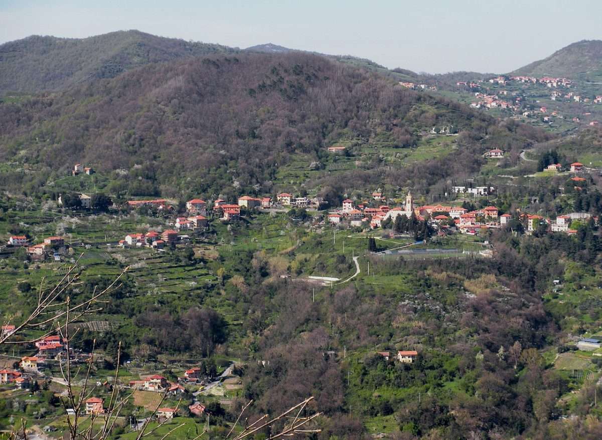 1280px-Panorama_S_Olcese