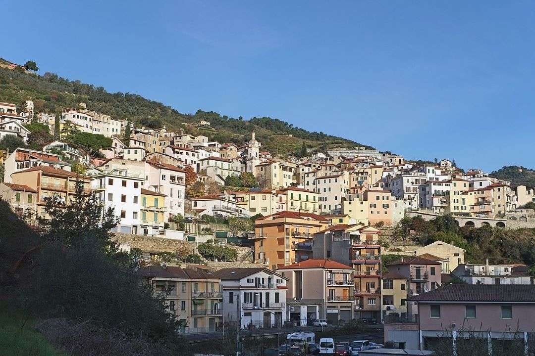 Le_village_de_San_Biagio_della_Cima_en_automne